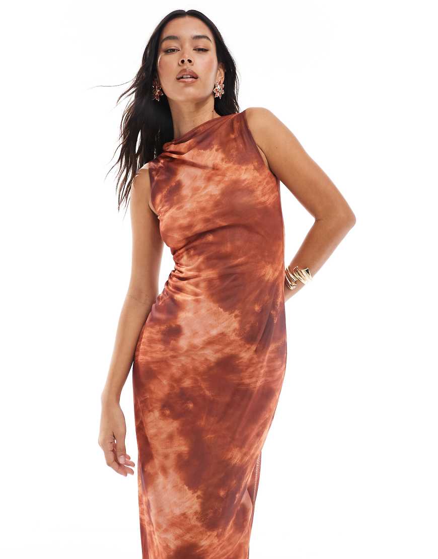 4th & Reckless - Hochgeschlossenes, drapiertes Maxikleid in Rost mit Print in verschwommener Optik-Orange 4th & Reckless - Hochgeschlossenes, drapiertes Maxikleid in Rost mit Print in verschwommener Optik-Orange von 4th & Reckless