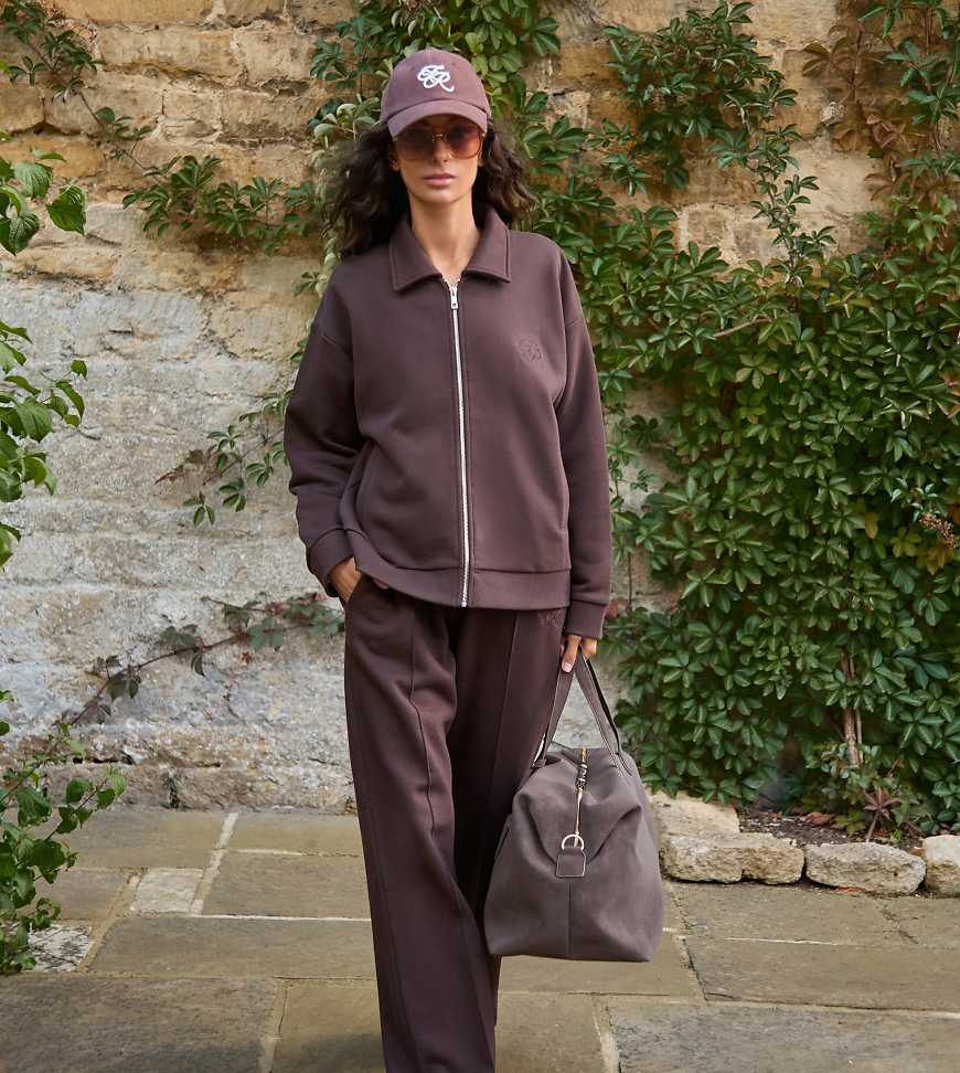 4th & Reckless - Jogginghose aus Baumwolle in Schokobraun mit Logo-Stickerei, Ziernaht und weitem Bein, Kombiteil-Brown von 4th & Reckless