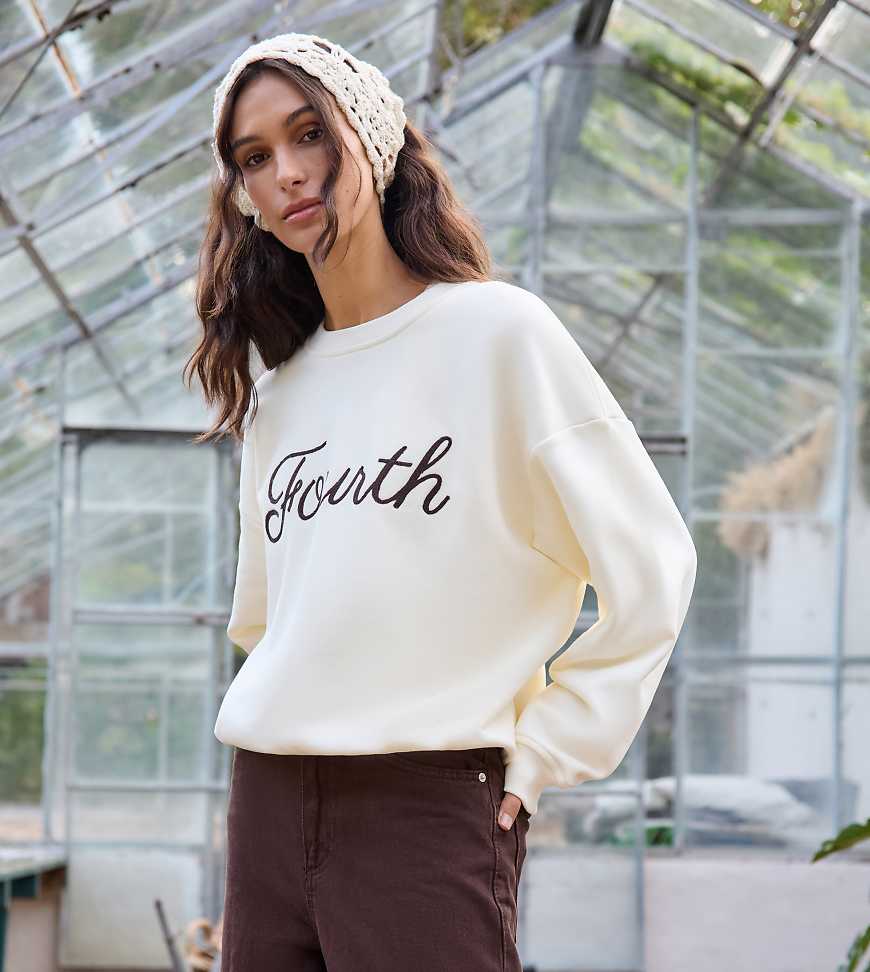 4th & Reckless - Oversize-Sweatshirt in Cremeweiß mit Logo-Stickerei von 4th & Reckless