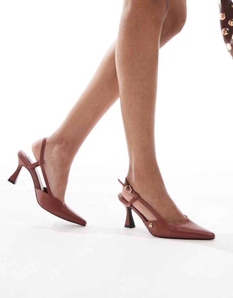 4th & Reckless - Spitze Absatzschuhe aus Kunstleder in Rostbraun mit Riemchen und Kitten-Heel-Kupfer von 4th & Reckless