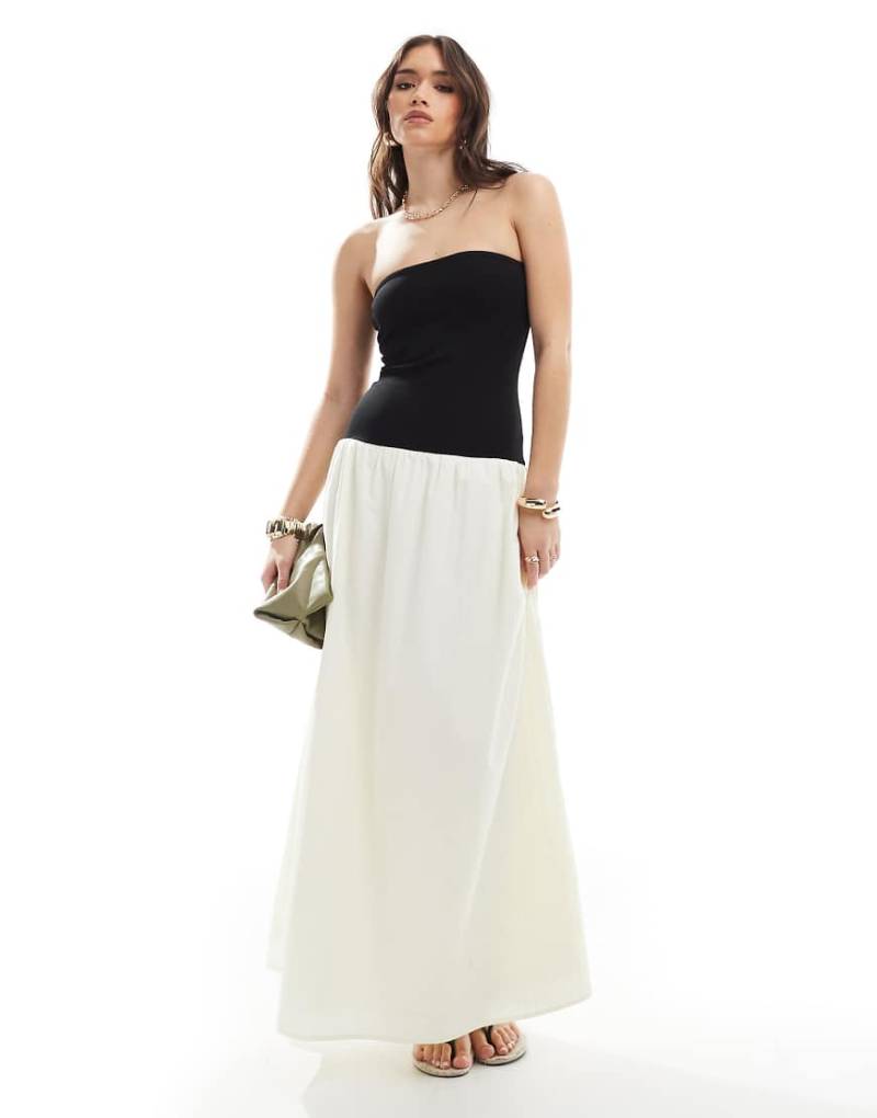 4th & Reckless - Trägerloses Maxikleid mit tief angesetzter Taille und Kontrast-Design in Schwarz und Cremeweiß von 4th & Reckless
