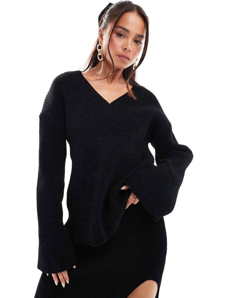 4th & Reckless - Weicher, gerippter Oversize-Pullover in Schwarz mit V-Ausschnitt, Kombiteil von 4th & Reckless