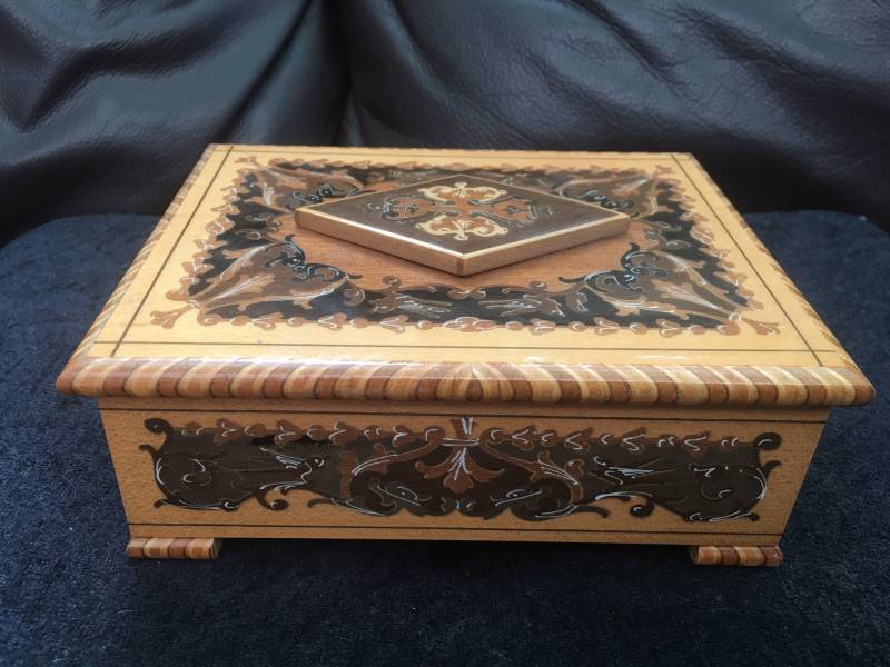 Vintage Reuge Eingelegte Holz Spieluhr Mit Acanthus Lass Dekoration von 5426408
