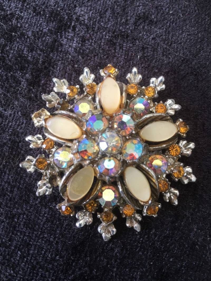 Vintage Silberfarbene Brosche Mit Faux Diamond Aurora Borealis Kunststeinen von 5426408