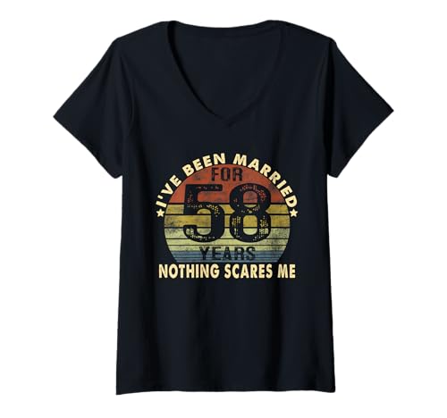 Damen Ich Bin seit 58 Jahren verheiratet, Nichts Macht Mir Angst, Frauen, Männer T-Shirt mit V-Ausschnitt Damen Ich Bin seit 58 Jahren verheiratet, Nichts Macht Mir Angst, Frauen, Männer T-Shirt mit V-Ausschnitt von 58 Years Of Marriage Men Women