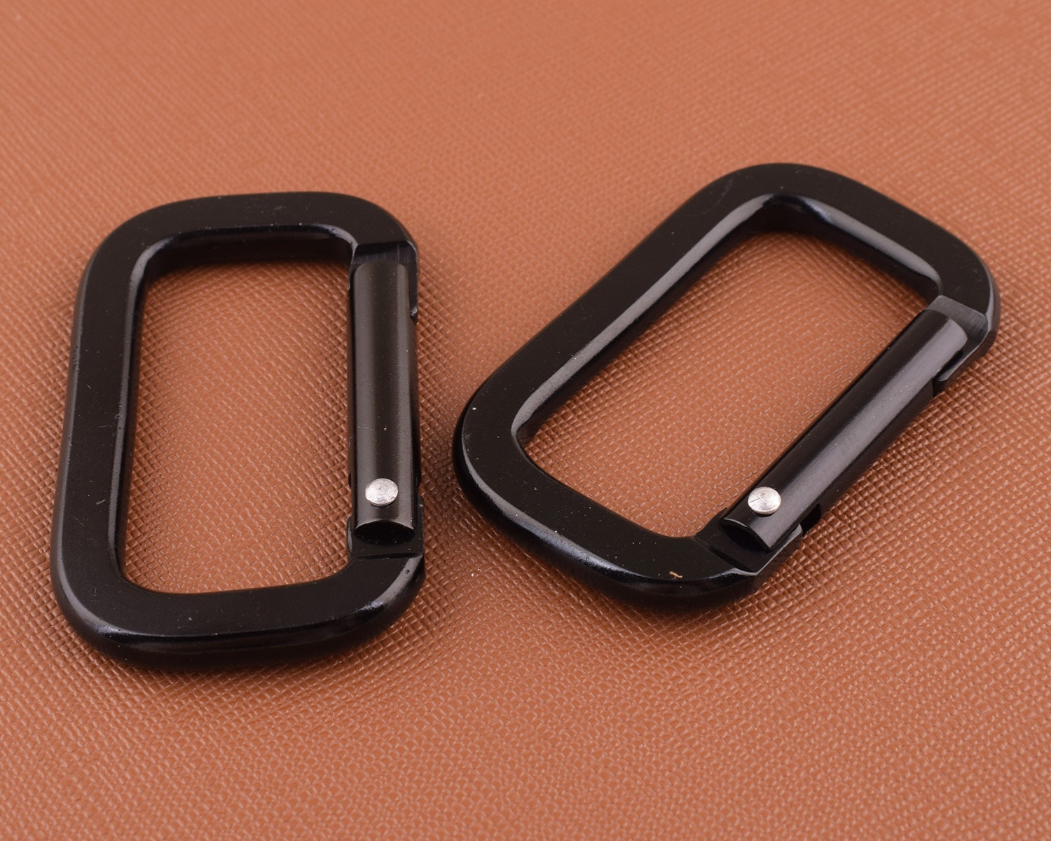 Schwarz Große Schlüsselanhänger Aluminium Karabiner Platz Tasche Schraube Haken von 5AHachiHouses