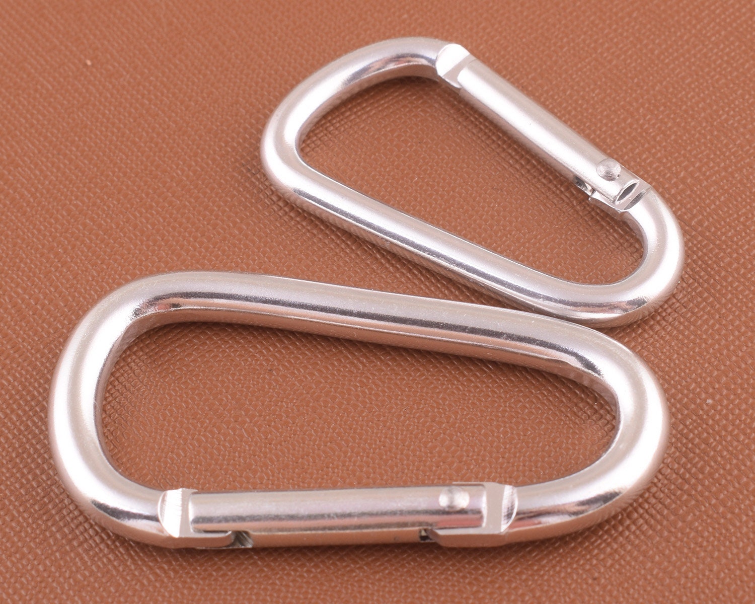 Silber Karabiner Aluminium Schlüsselanhänger Clip Für Groß/Kleinen von 5AHachiHouses