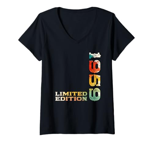 Damen 66. Geburtstag Mann Frau 66 Jahre Vintage 1959 Deko Lustig T-Shirt mit V-Ausschnitt Damen 66. Geburtstag Mann Frau 66 Jahre Vintage 1959 Deko Lustig T-Shirt mit V-Ausschnitt von 66 Jahre Mann Frau Damen Herren Geburtstag
