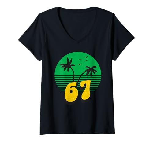 Damen 67 Meme Funny Number 67 Vintage Sunset Six Seven Gen Alpha T-Shirt mit V-Ausschnitt Damen 67 Meme Funny Number 67 Vintage Sunset Six Seven Gen Alpha T-Shirt mit V-Ausschnitt von 67 Meme Palm Tree Sunset