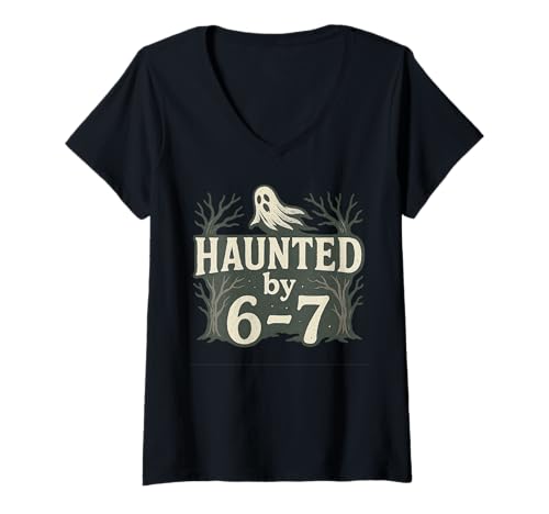Damen 67 Meme Halloween-Spukgeist - Six Seven Gen Alpha Z T-Shirt mit V-Ausschnitt Damen 67 Meme Halloween-Spukgeist - Six Seven Gen Alpha Z T-Shirt mit V-Ausschnitt von 67 Meme Shirts & Gifts HHWCo.
