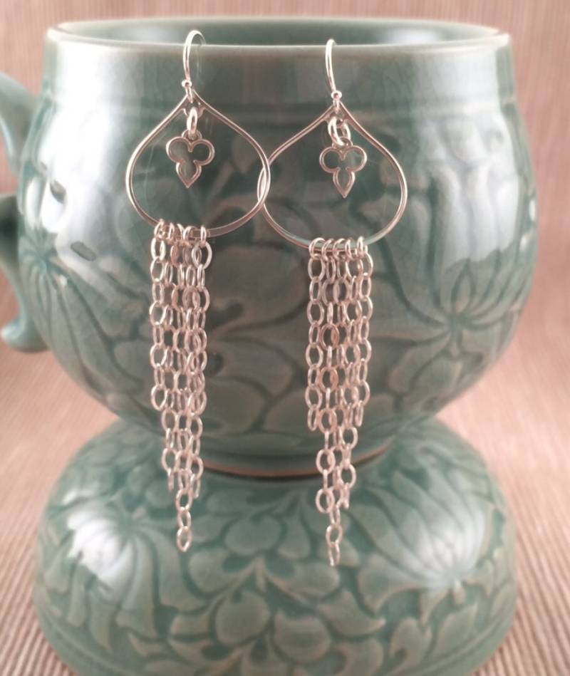 Zarte Fransen Ohrringe, Sterling Silber, 3 Zoll Lang Zarte Fransen Ohrringe, Sterling Silber, 3 Zoll Lang von 6XSterling