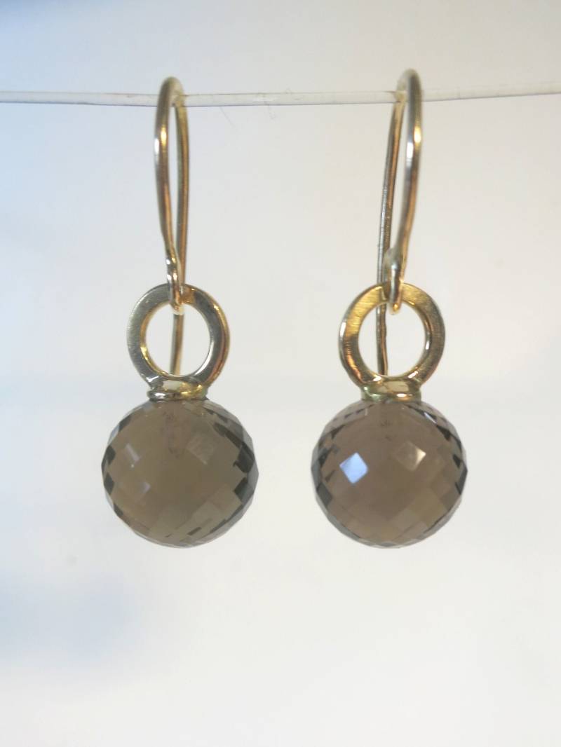 Ohrringe Aus Gelbgold Mit Facettierten Rauchquarzperlen von 750creation