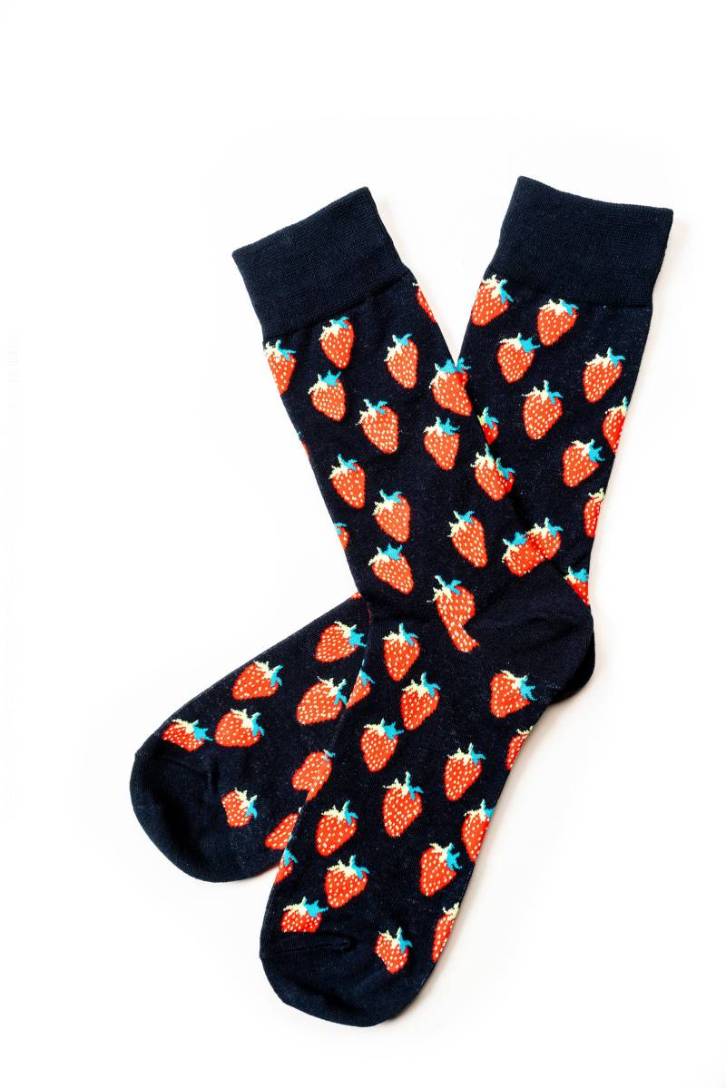 Funky Strawberry Socks, Fruit Design Crew Eco Friendly Cotton Socks von 7LoopsFashion