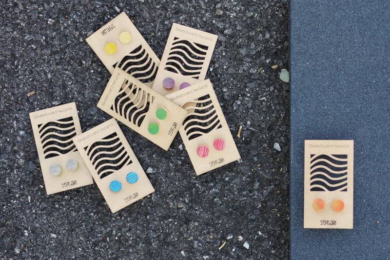 Skateboard Recyceltem Holz Runde Ohrringe Grün Orange Rot Schwarz Grau Violett , Blau, Gelb #madeinfrance Skateboard Recyceltem Holz Runde Ohrringe Grün Orange Rot Schwarz Grau Violett , Blau, Gelb #madeinfrance von 7PLIS