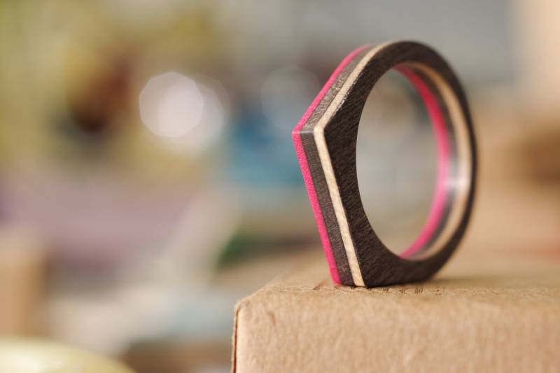 Skateboard Recycling-Holz -Ring von 7PLIS