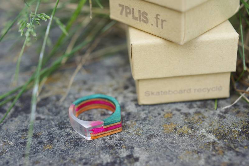 Skateboard Recycling-Holz -Ring Skateboard Recycling-Holz -Ring von 7PLIS