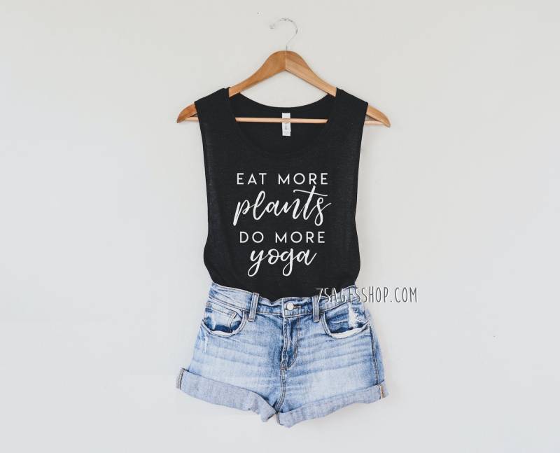 Eat More Plants Do Yoga Muskel Tank Top - Veganes Shirt von 7Sages