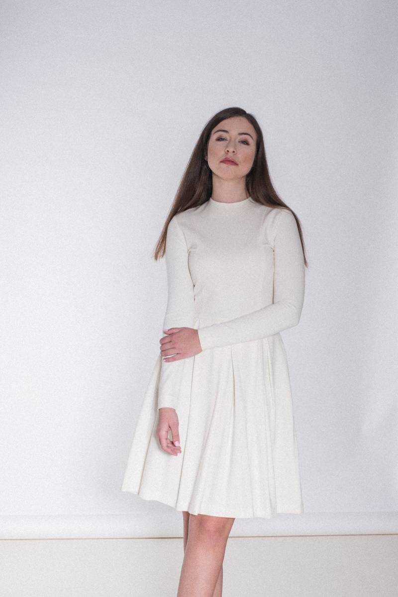 Cocktailkleid in Creme Aus Festem Jersey-Gewebe von 7dresses