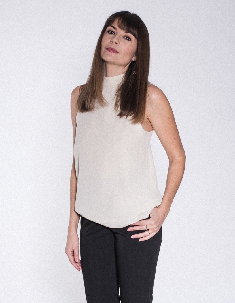 Seidentop Mit Stehkragen in Creme von 7dresses