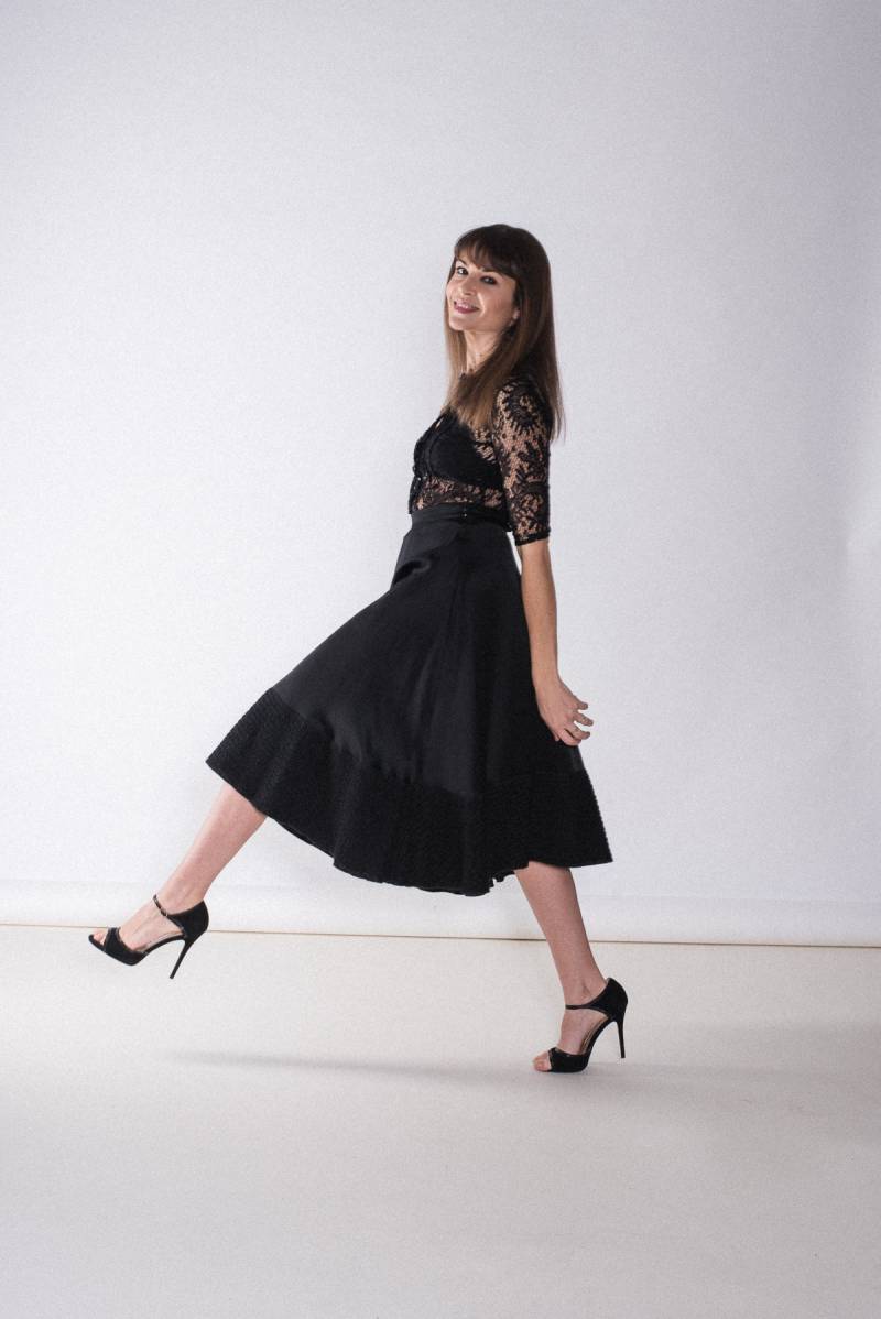 Tellerrock Schwarz Mit Breiter Borte Am Saum von 7dresses