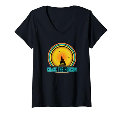 Damen Segeln Sie Weg und jagen Sie den Horizont für Sunset Sailing T-Shirt mit V-Ausschnitt Damen Segeln Sie Weg und jagen Sie den Horizont für Sunset Sailing T-Shirt mit V-Ausschnitt von 8 Twenty Three Sailing Oceans Nautical Sailor