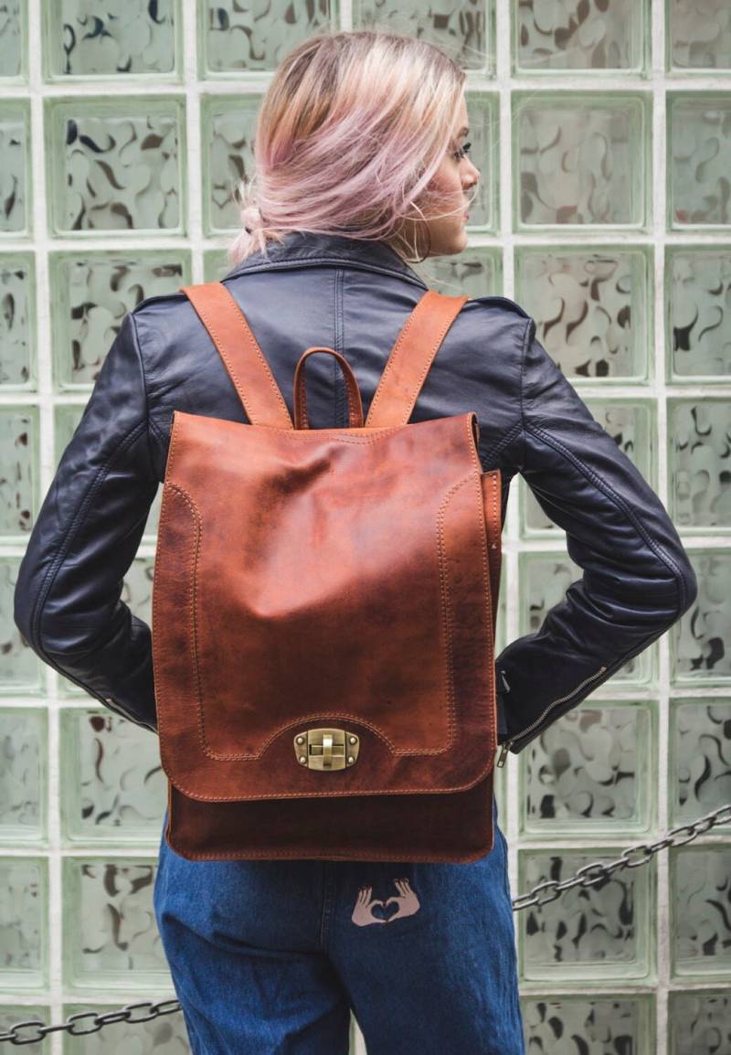 Aktentasche Box Rucksack Mit Messing-Verschluss | Braunes Leder von 80sStyleBags