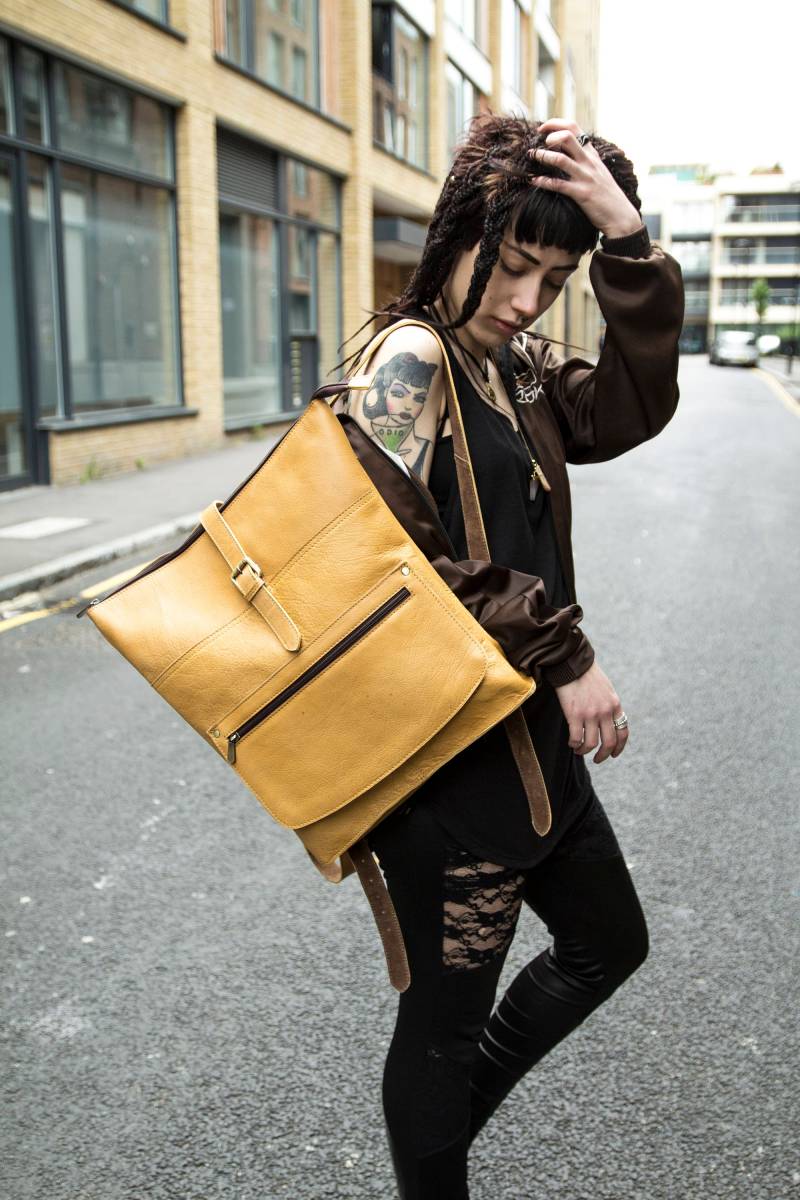 Leder Arbeitsrucksack in Senfgelb von 80sStyleBags