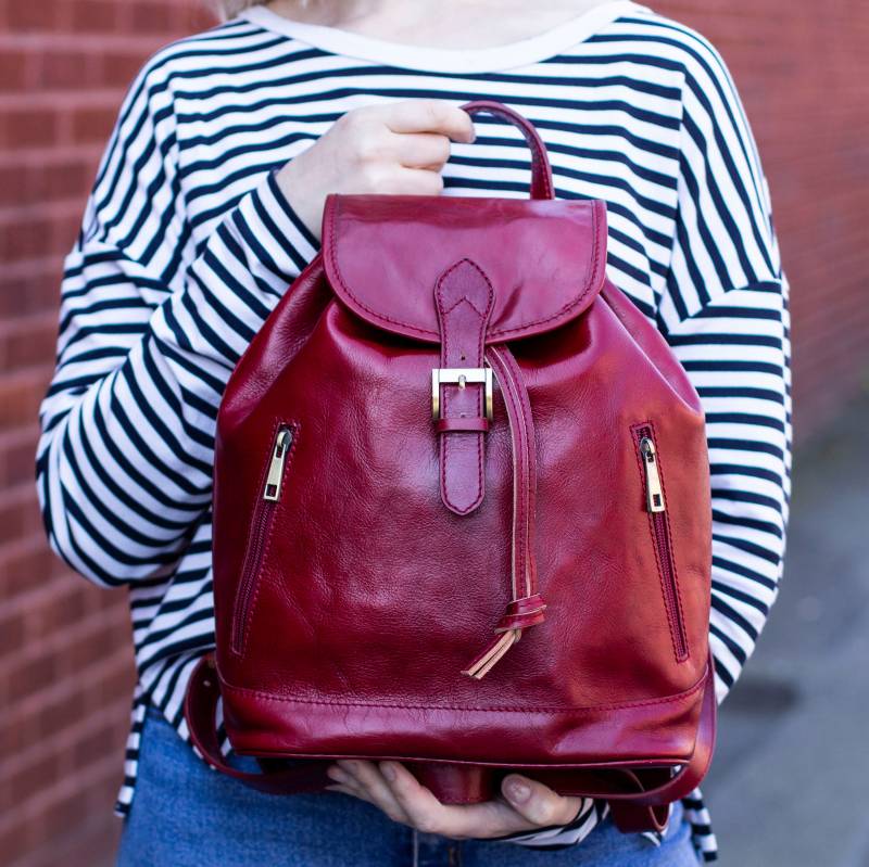 Rucksack Aus Leder Mit Taschen in Dunkelrot Weinrot von 80sStyleBags