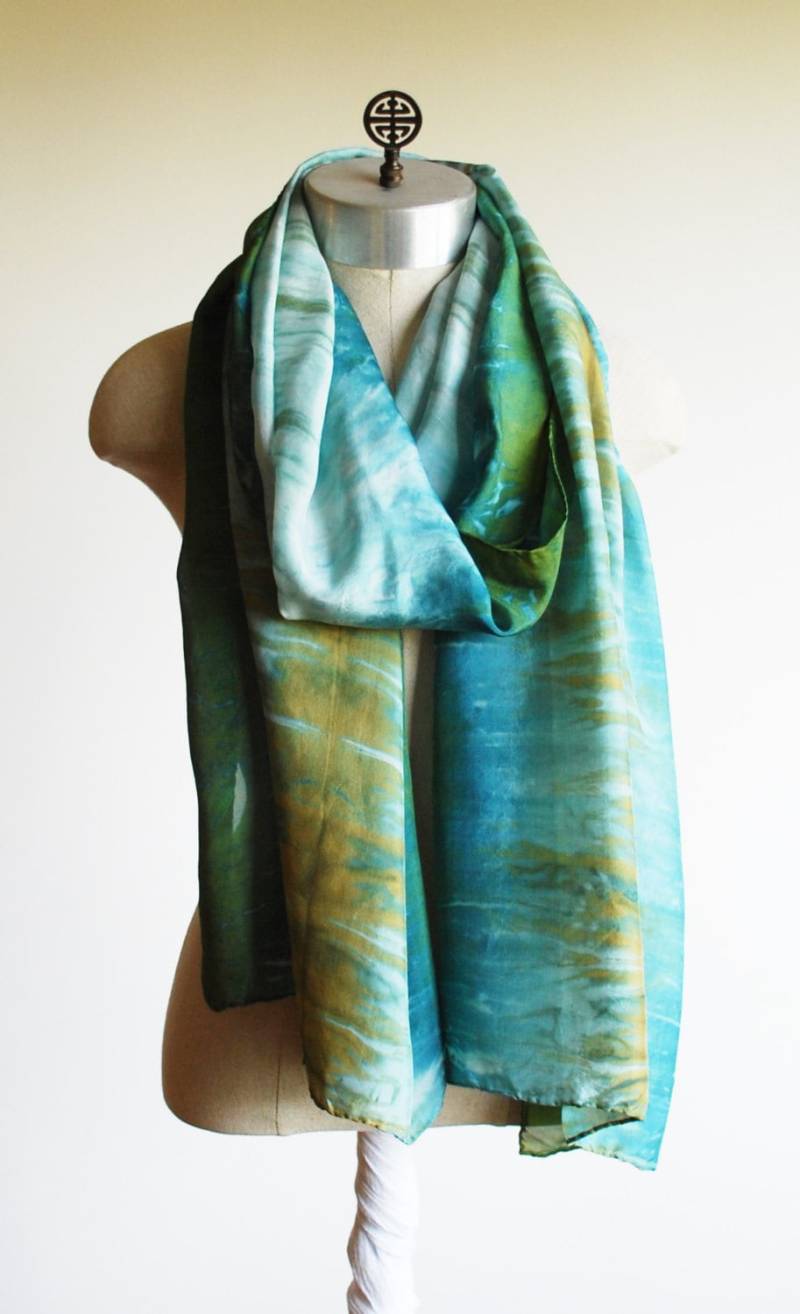 Shibori Gefärbten Blau Grünen Seidenschal, Übergroßen Übergangsweise Schal von 88editions