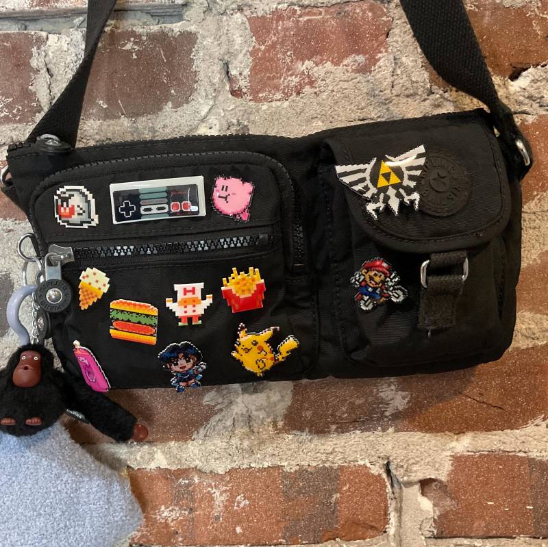 Burgertime Pin // Peter Pepper Burger Time Nintendo Arcade Hut Retro Kunstharzbeschichteter Shrink Plastik Ähnlich Emaille von 8BitZero