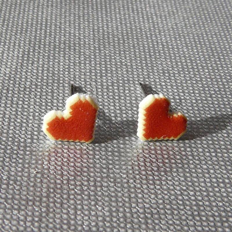Geek Love - Pixelige Herzohrringe von 8BitZero