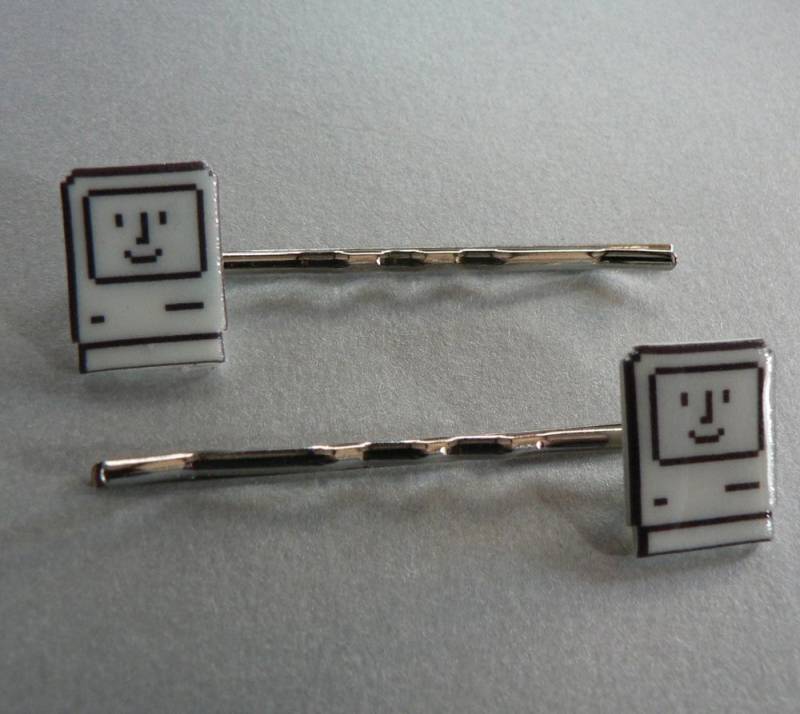 Happy Mac Haarklammern von 8BitZero