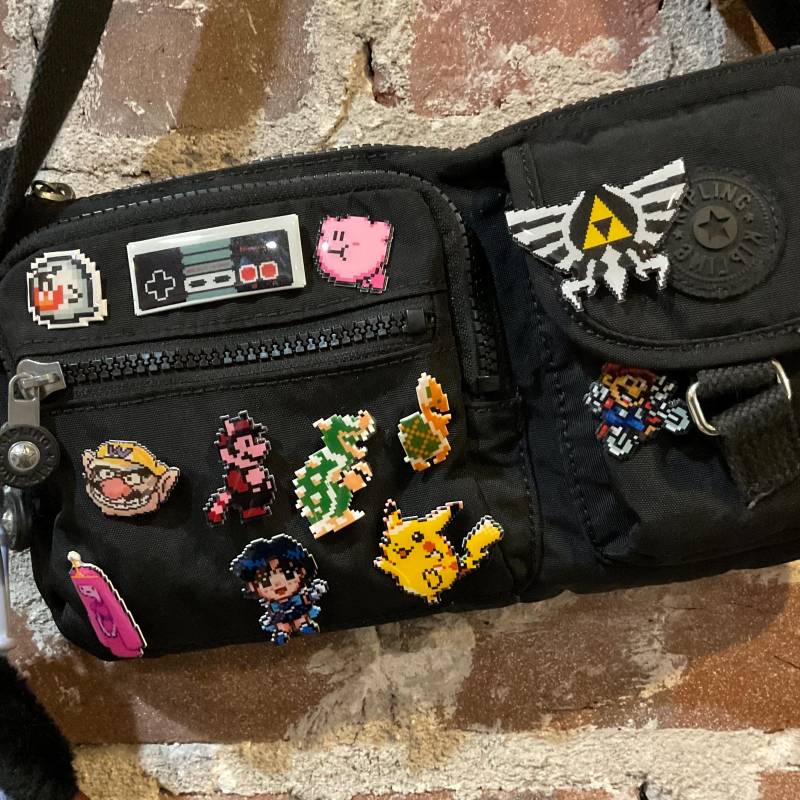 Super Mario Bowser Pin // Nintendo Hutnadel Retro Anstecknadel Schrumpfplastik Ähnlich Wie Emaille von 8BitZero
