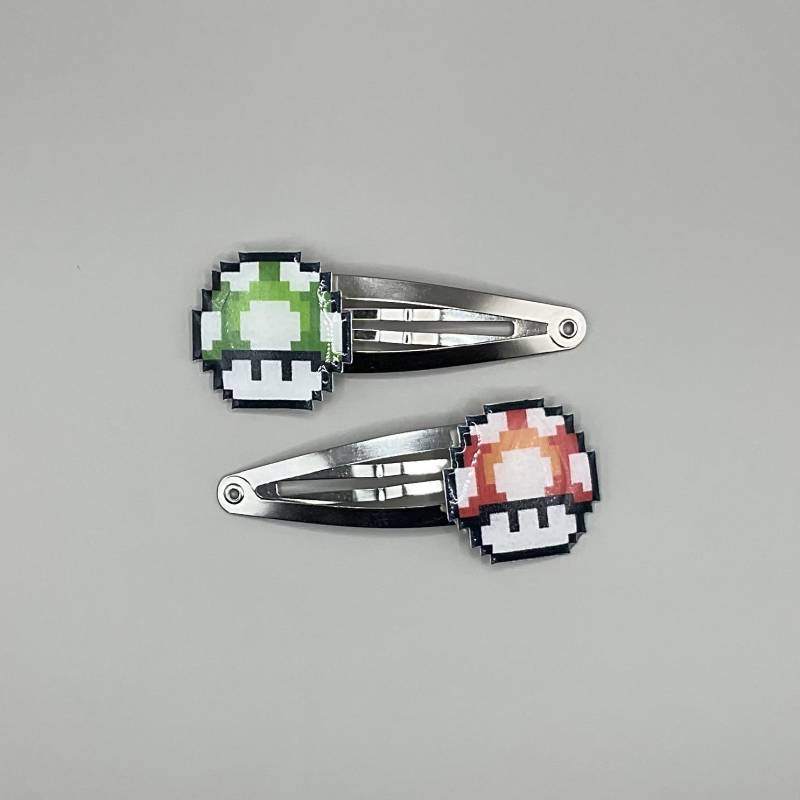 Super Mario Pilz-Haarspangen // 3 Haarspangen 1-Up Pilz Power Up Nerdy von 8BitZero