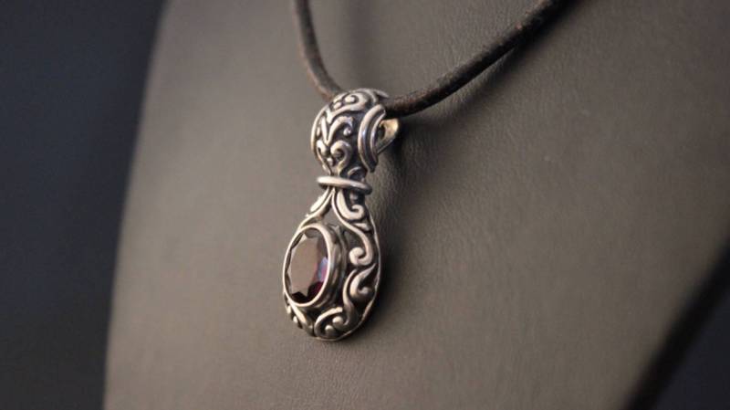 sterling Silber Granat Facette Anhänger sterling Silber Granat Facette Anhänger von 925byboschetti