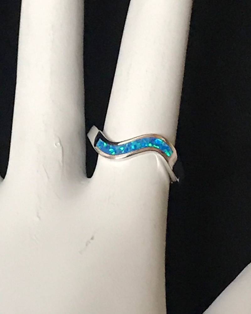 Blauer Feuer Opal Inlay Massiv 925 Sterling Silber Wellen Band Ring Größen 6, 7, 8. Kostenloser Versand in Den Usa von 925usa