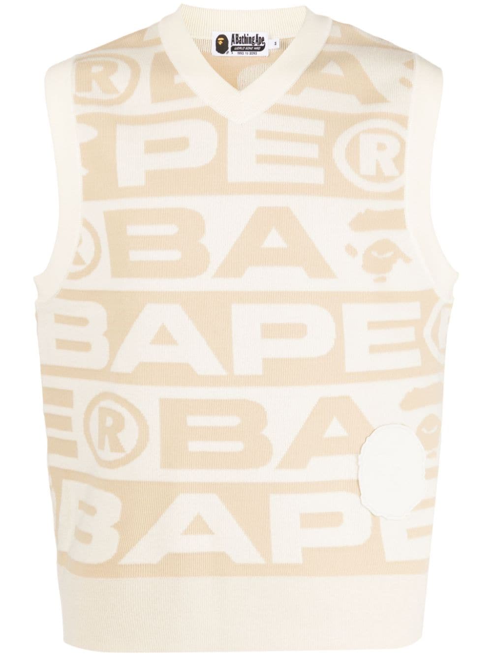 A BATHING APE® Intarsien-Pullunder mit V-Ausschnitt - Nude von A BATHING APE®