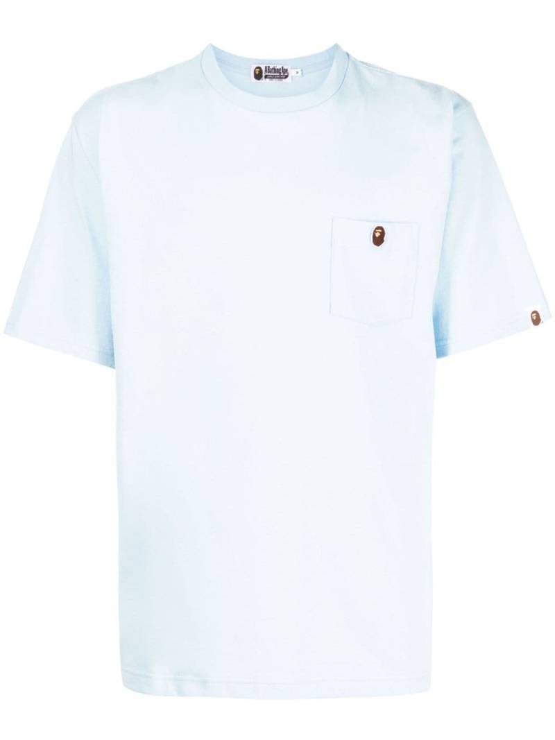 A BATHING APE® T-Shirt mit Logo-Patch - Blau von A BATHING APE®