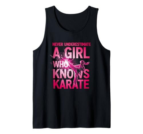 Never Underestimate a Girl Who Knows Karate Lustiges Zitat Tank Top von A Girl Who Knows Karate Shop