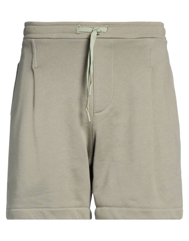 A PAPER KID Shorts & Bermudashorts Herren Salbeigrün von A PAPER KID
