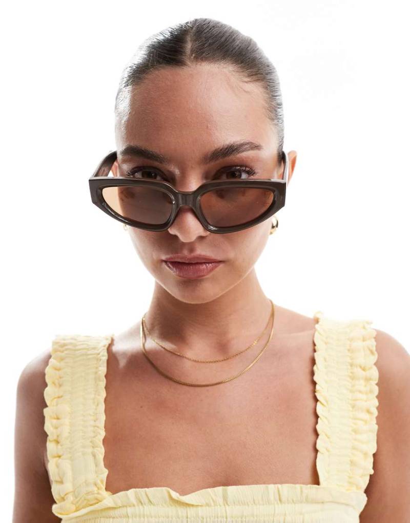 A. Kjaerbede - Ella - Cat-Eye-Sonnenbrille in Schokobraun von A.Kjaerbede