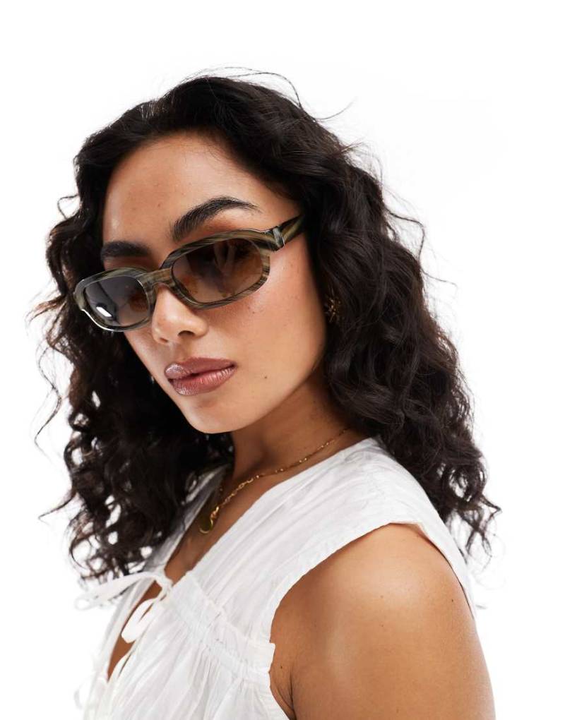 A. Kjaerbede - Will - Eckige Sonnenbrille in Grau gestreift von A.Kjaerbede