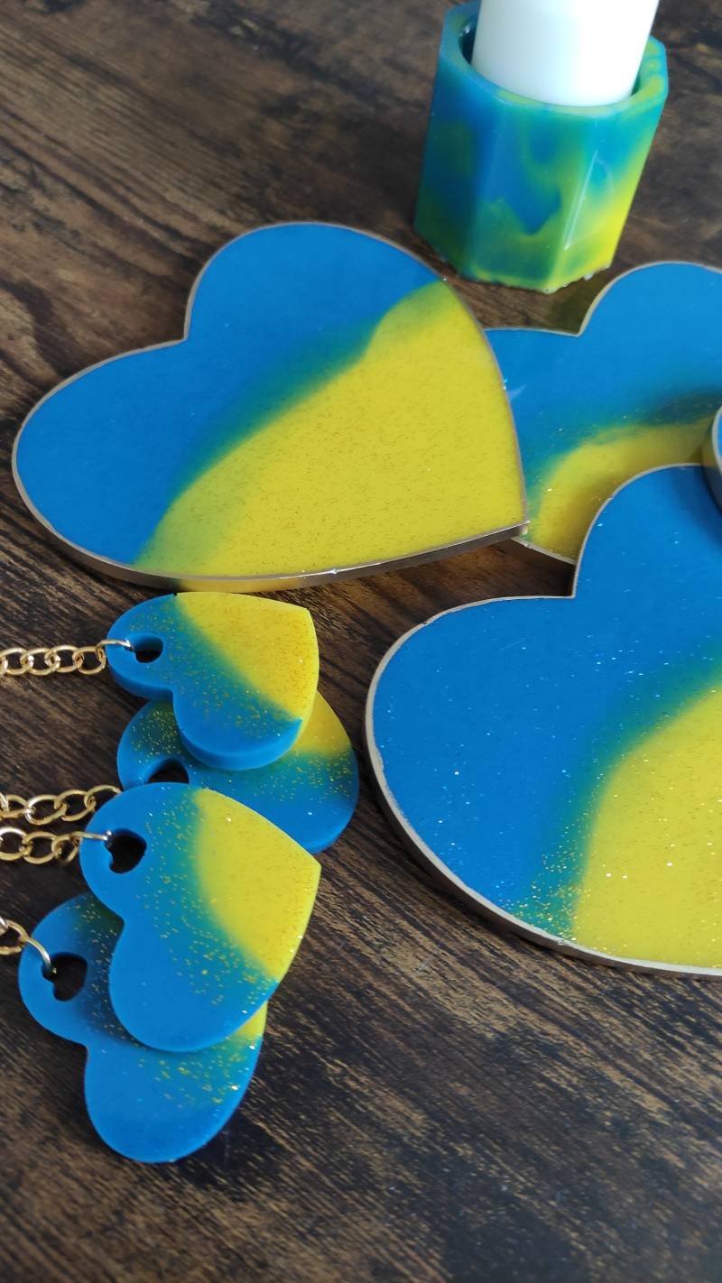 Support Ukraine Epoxidharz Resin Schlüsselanhänger Untersetzer Charity von A4ArtInspire