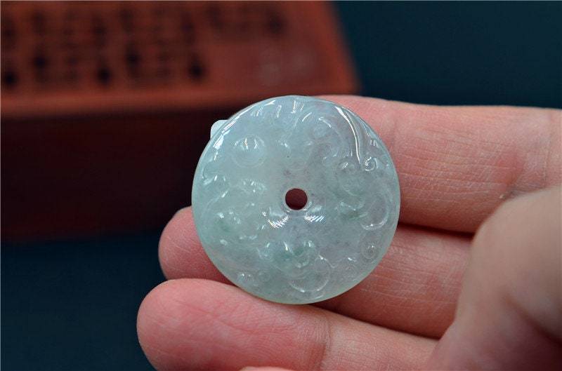 Eisigeart Jadeit Anhänger Zertifiziert Natürliche Jade Unbehandelt Halskette Cert Drachen 142 von AAAjadeshop