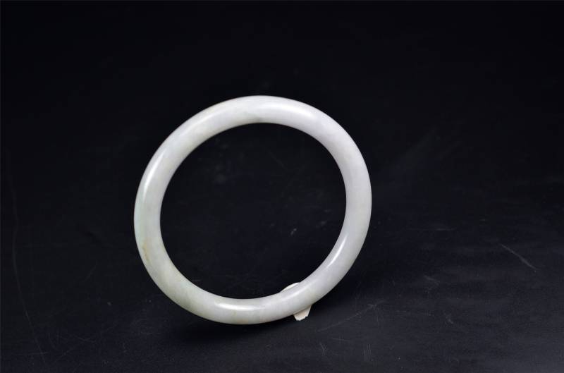 Weiße Burmese Jade Armreifen Typ A Echtstein Armband 60 Mm 2170 von AAAjadeshop