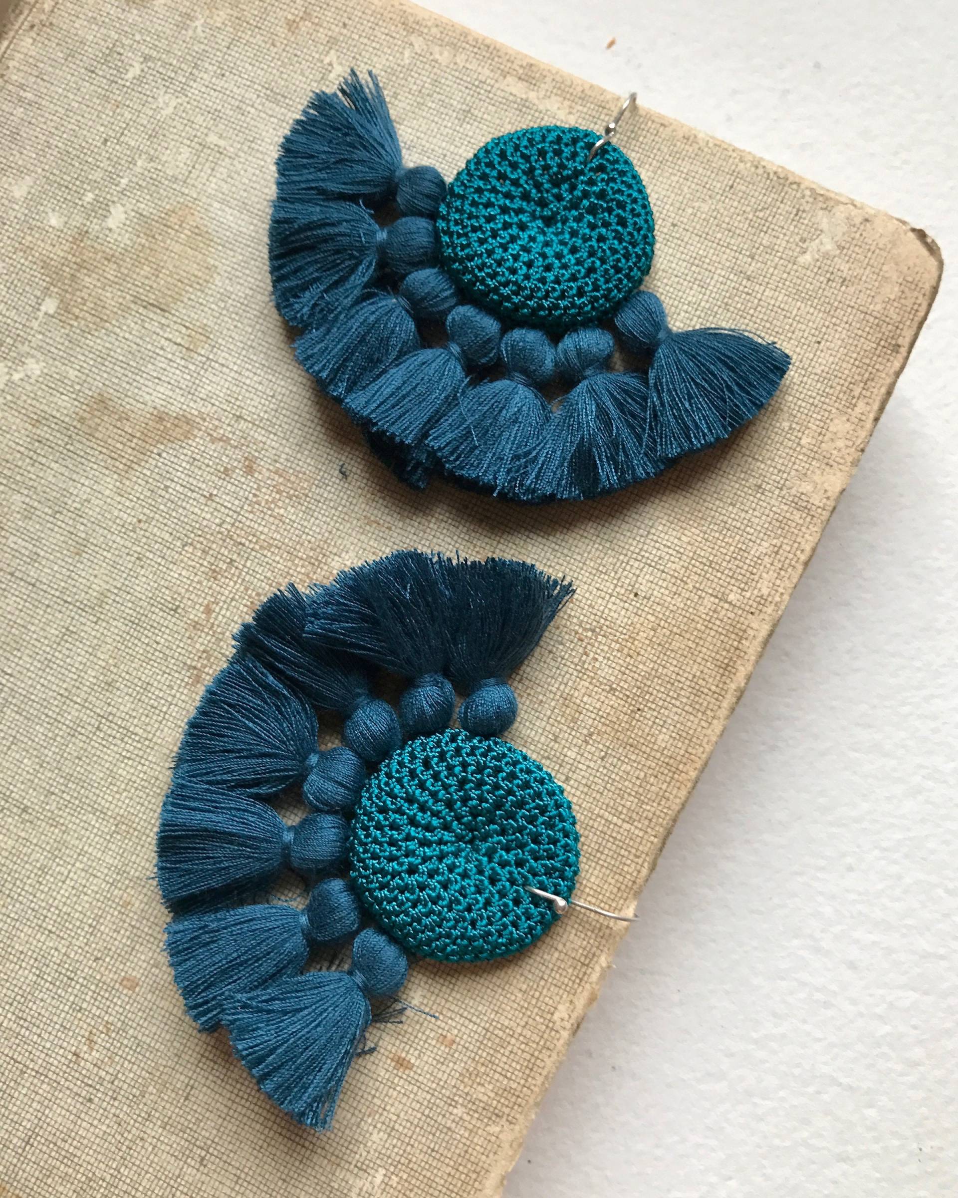 Hamimi "Tougana" Gehäkelte Ohrringe - Turquoise & von AAIKABoutique