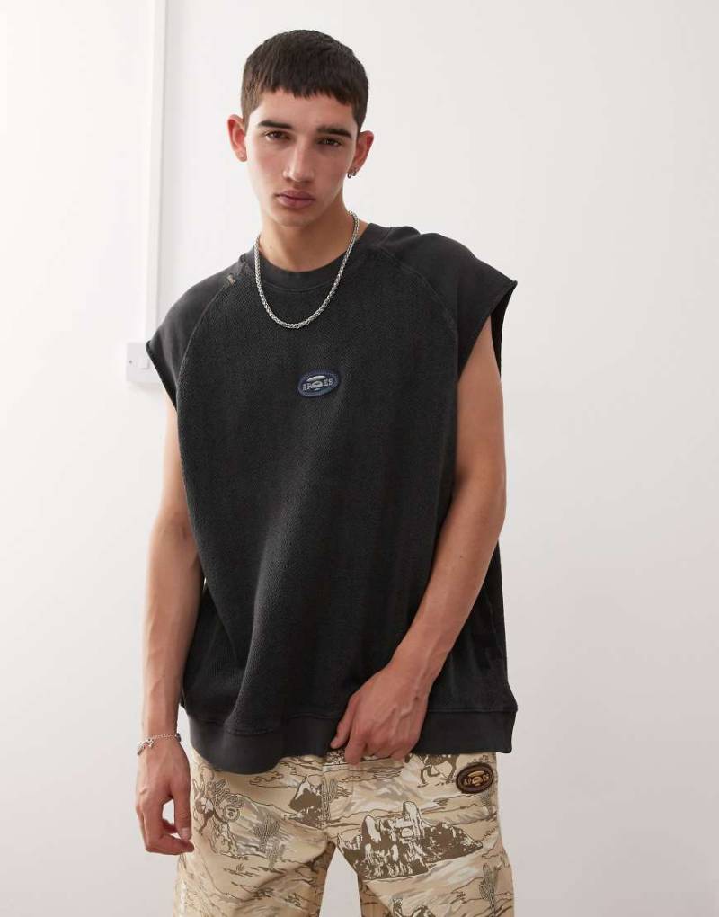 AAPE BY A BATHING APE - Ärmelloses kastiges Sweatshirt in verwaschenem Schwarz von AAPE BY A BATHING APE®