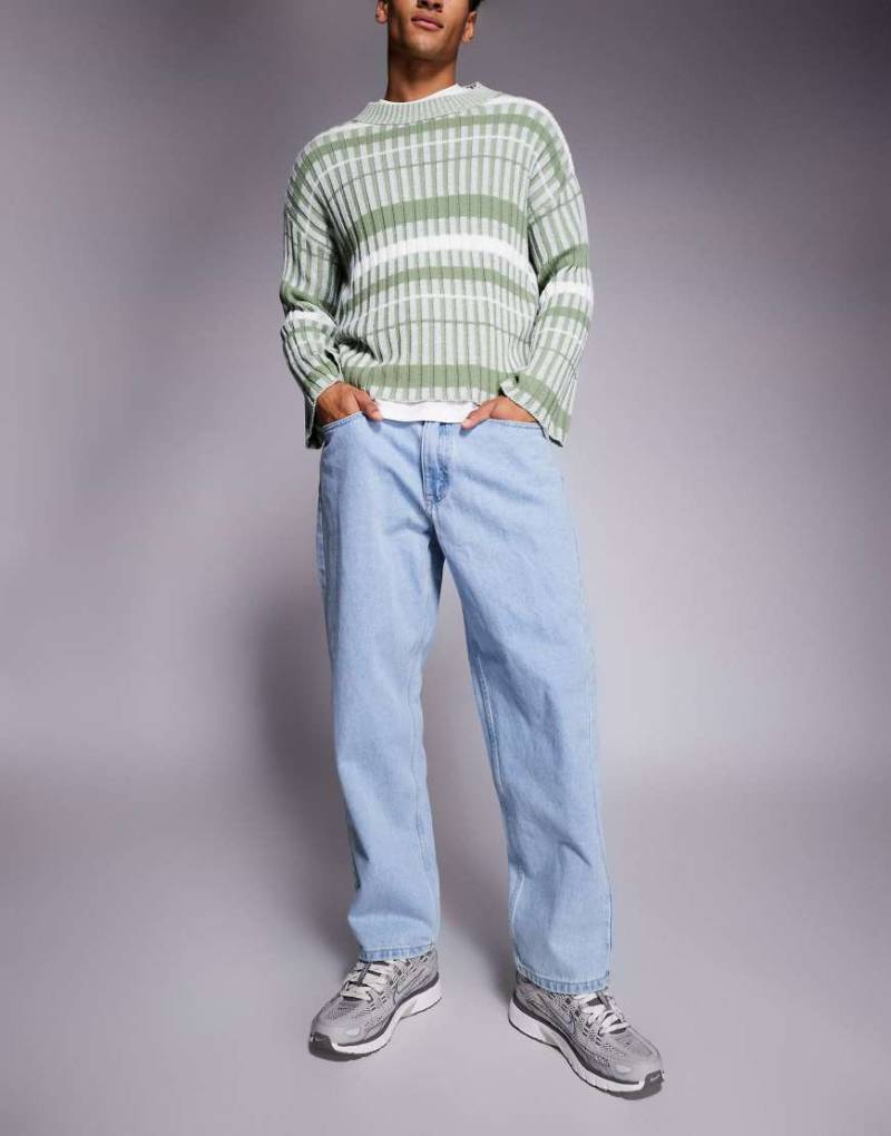 AAPE BY A BATHING APE - Loose-Fit-Jeans aus Denin in Hellblau mit Stickerei am Bein von AAPE BY A BATHING APE®