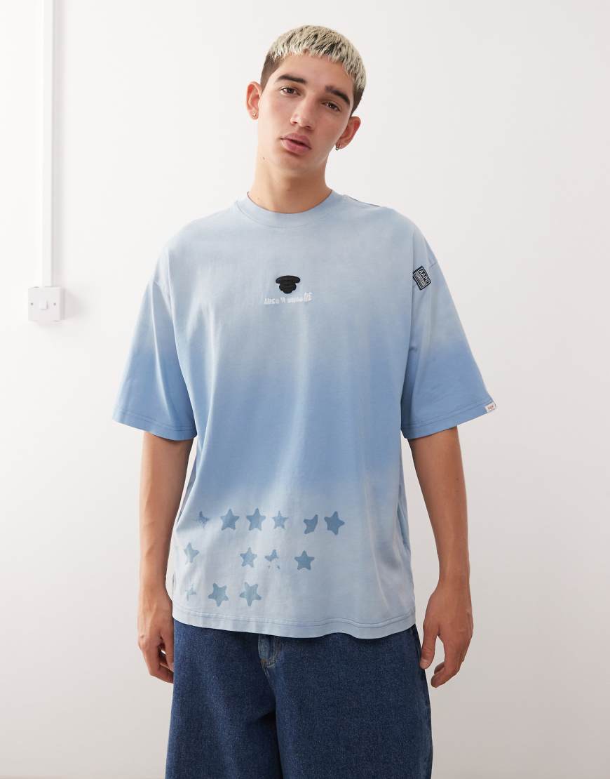 AAPE BY A BATHING APE - Oversize-T-Shirt in Hellblau mit Spray-Färbung von AAPE BY A BATHING APE®