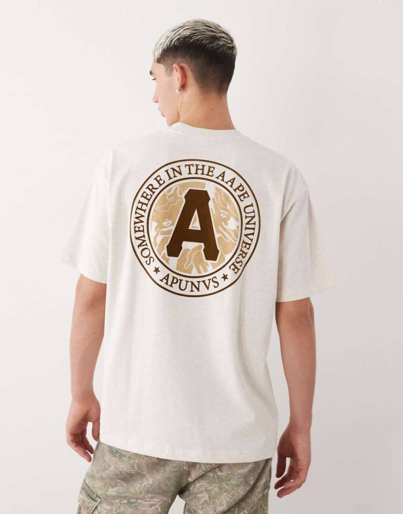 AAPE by A BATHING APE - Boxy-Fit-T-Shirt in Beige mit Print auf Brust und Rücken-Neutral von AAPE BY A BATHING APE®